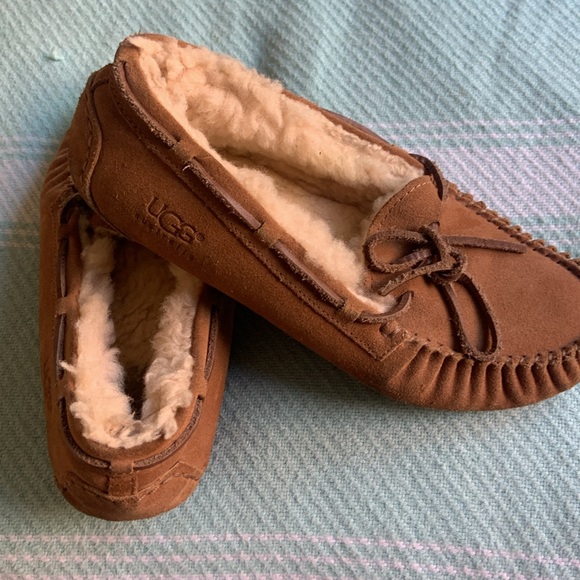 Ugg Moccasins - Picture 4 of 4